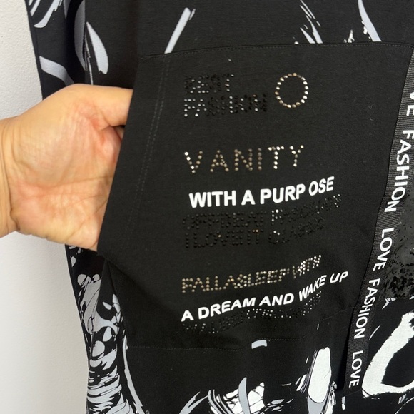 Tricotto Black Gray White Graphic Words Short Sleeve Oversized Tunic Dress - Picture 14 of 15